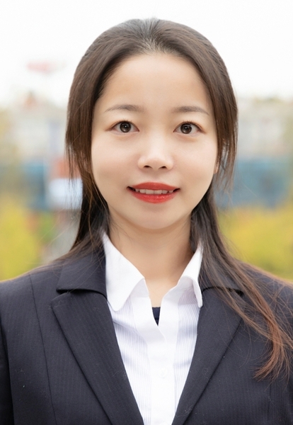 曾娜娜.jpg
