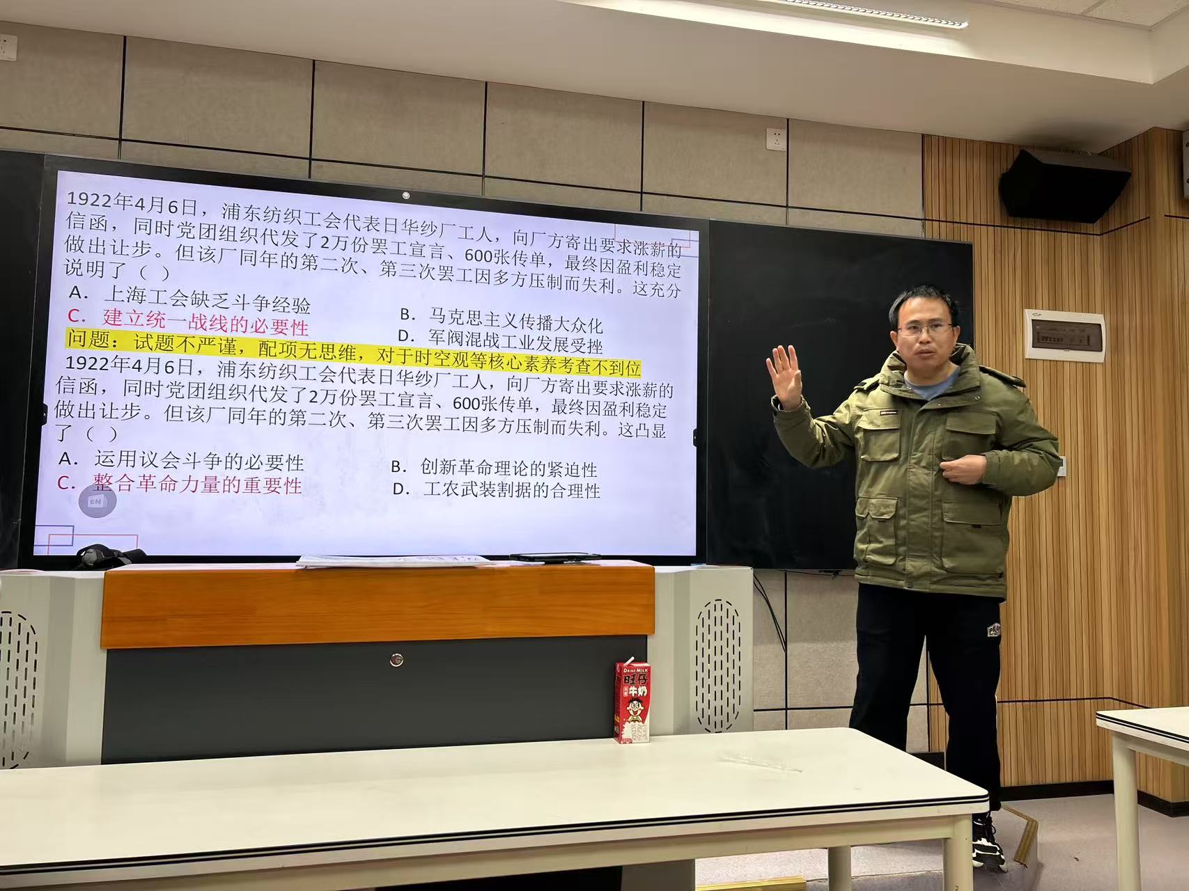 白.jpg