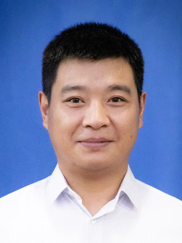 袁奇.jpg