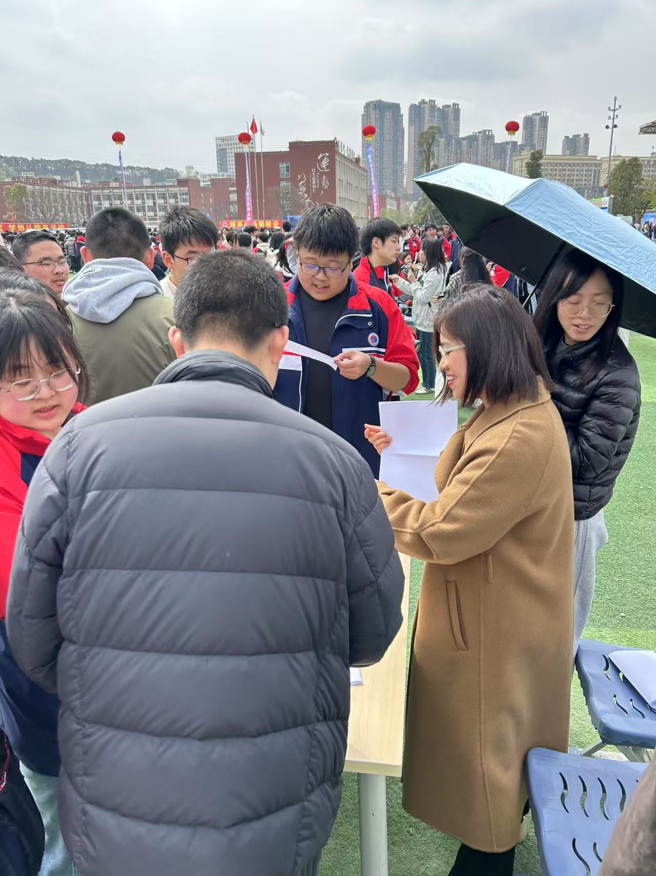 科技2.jpg
